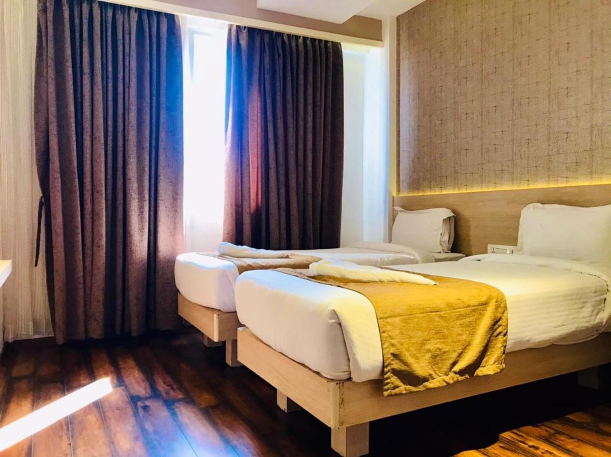 Zip By Spree Hotels Samudra Белгаум Экстерьер фото
