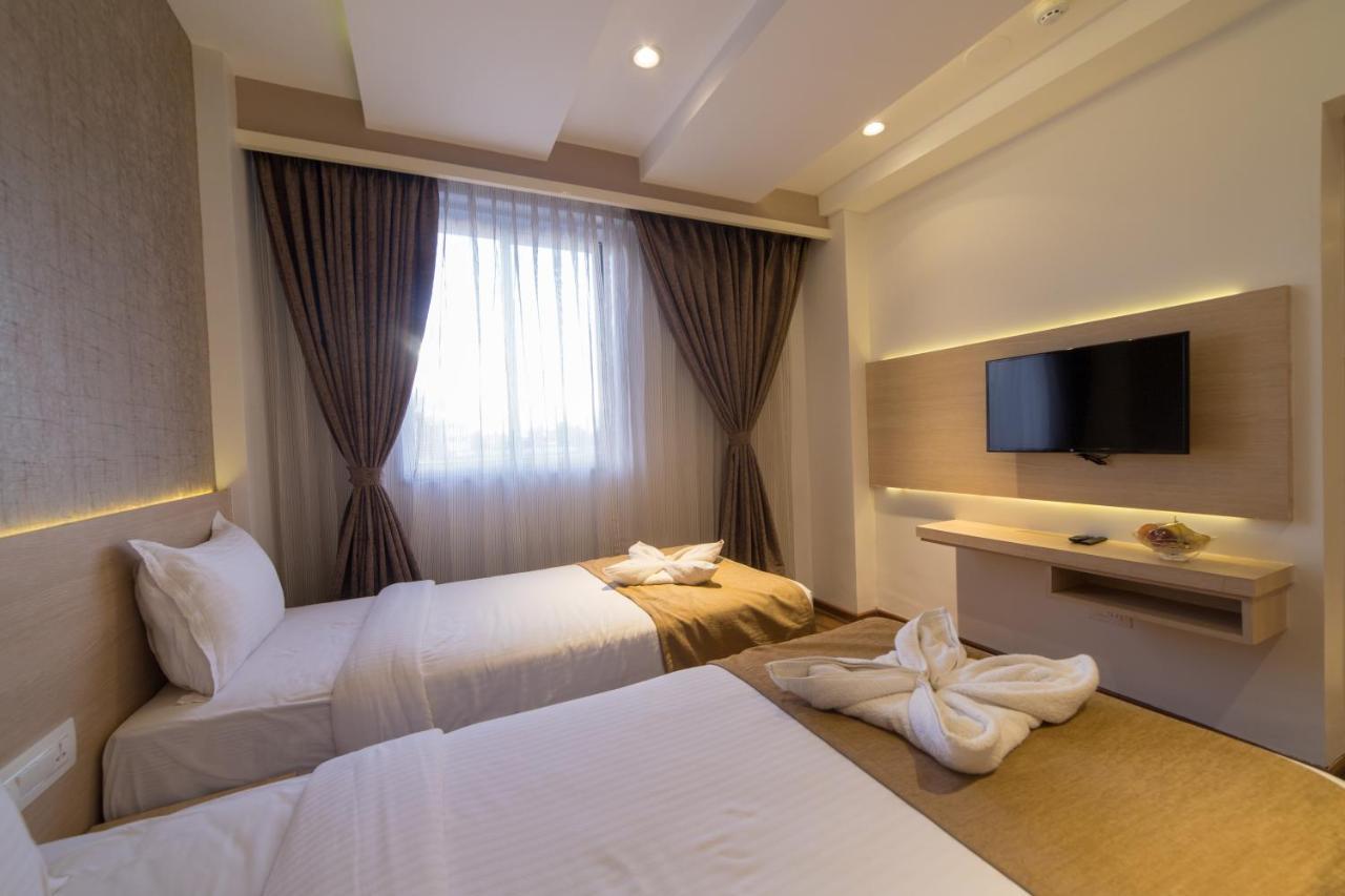 Zip By Spree Hotels Samudra Белгаум Экстерьер фото