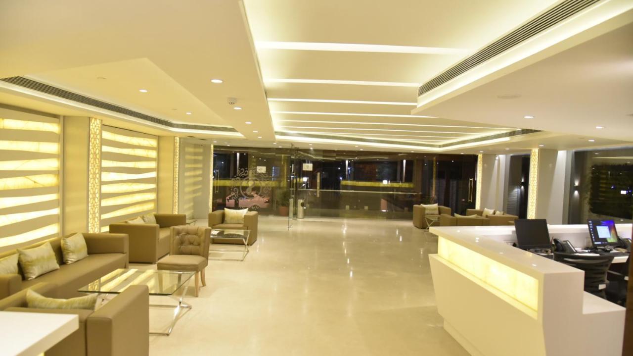 Zip By Spree Hotels Samudra Белгаум Экстерьер фото